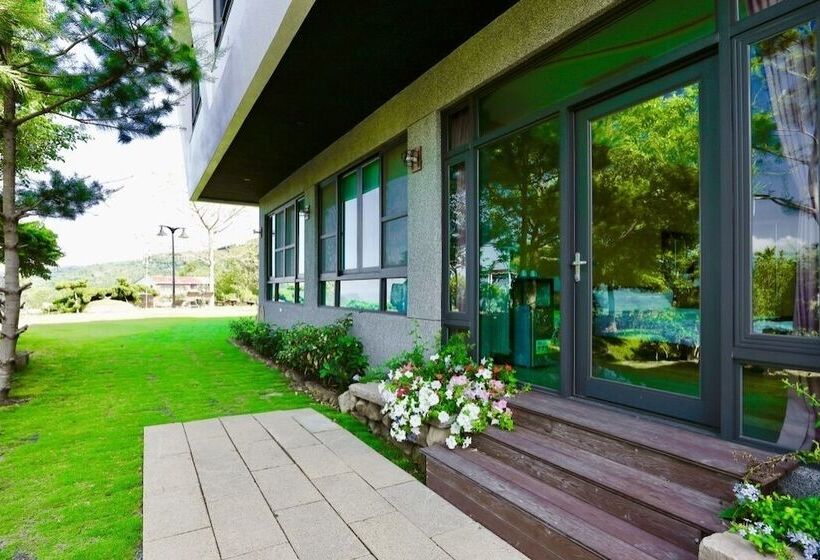 Pension Five Mountains And Three Water B&b