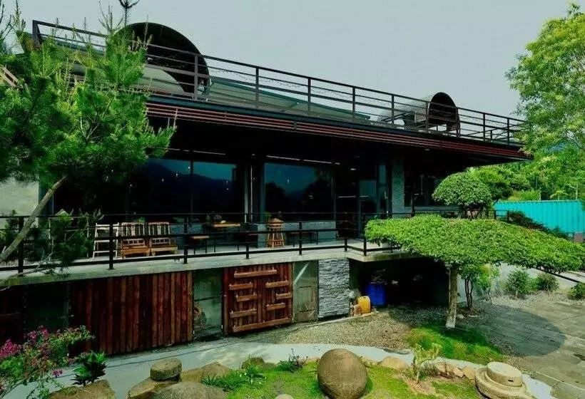 پانسیون Five Mountains And Three Water B&b