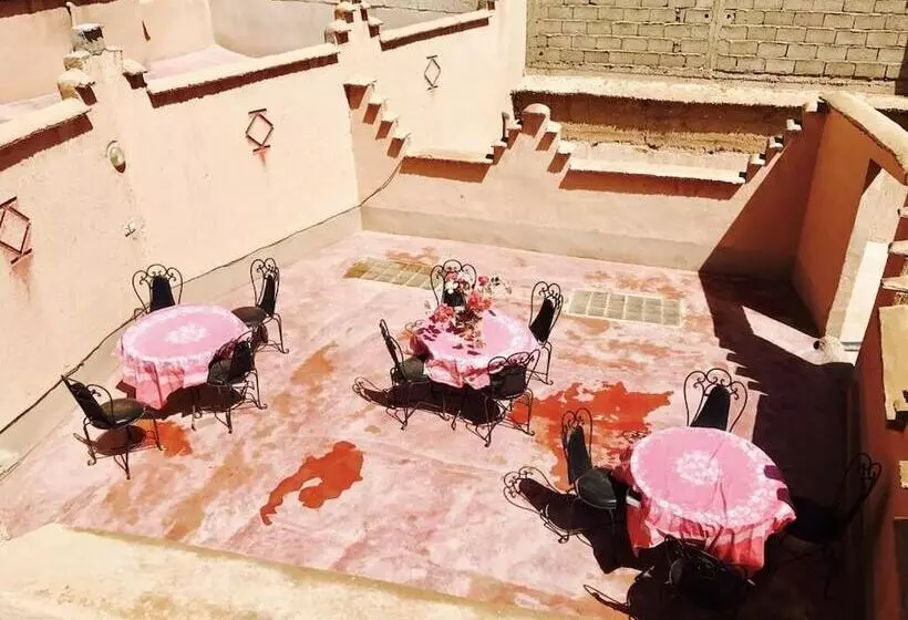 Majatalo Riad Dar Outebba