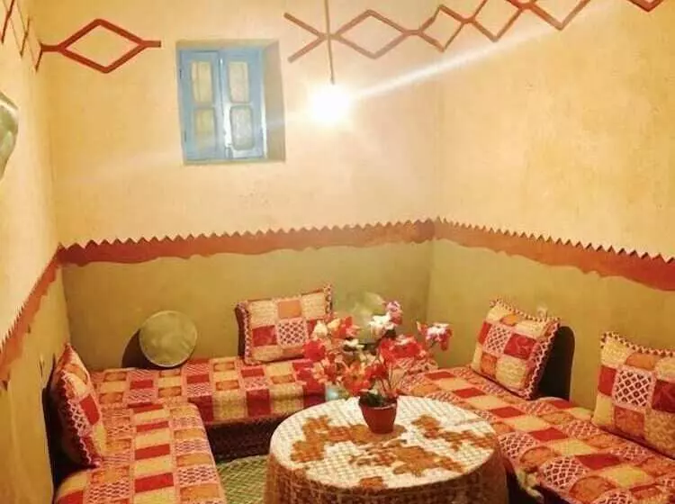 Majatalo Riad Dar Outebba