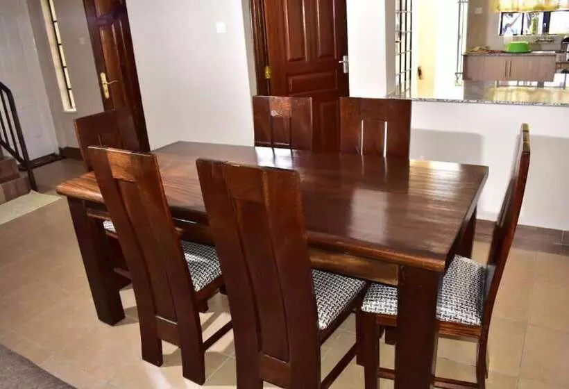 پانسیون Valbras Homestay Nairobi