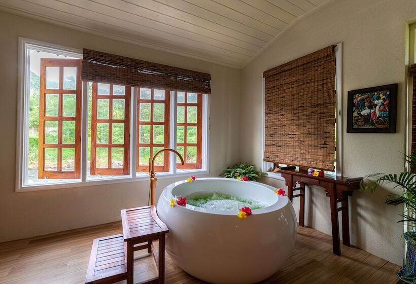 Rosalie Bay Eco Resort & Spa