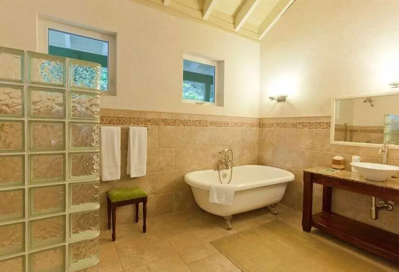 Rosalie Bay Eco Resort & Spa