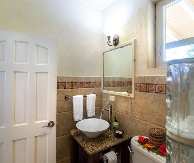 Rosalie Bay Eco Resort & Spa