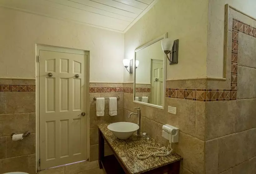 Rosalie Bay Eco Resort & Spa