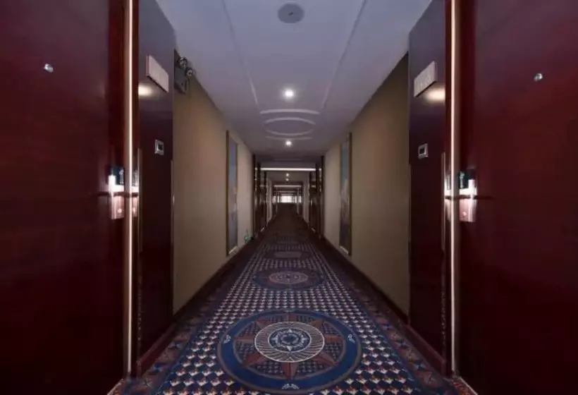 Vienna International Hotel Shantou Simapu