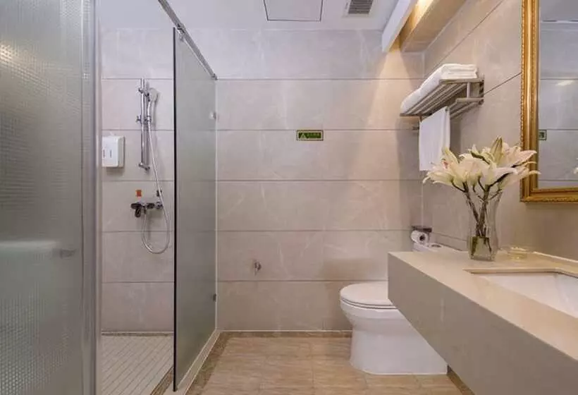 Vienna International Hotel Shantou Simapu