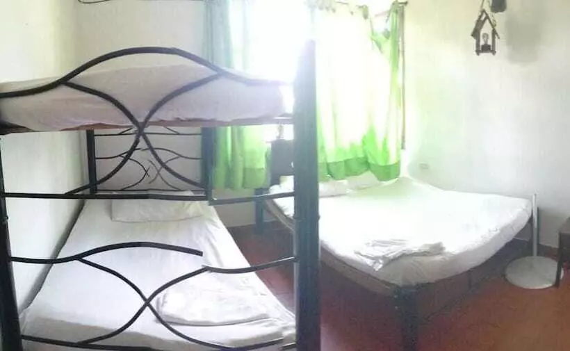Villa Aura Hostal