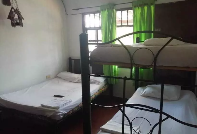 Villa Aura Hostal
