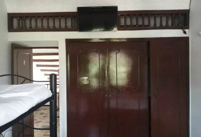 Villa Aura Hostal