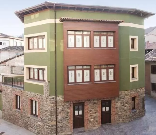 Apartamentos El Aramo Asturias