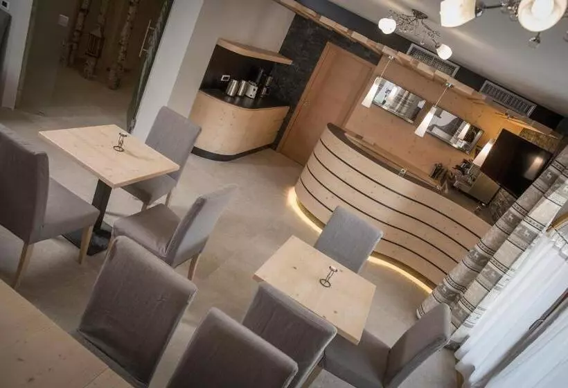 Aparthotel Dolomites Living&relax