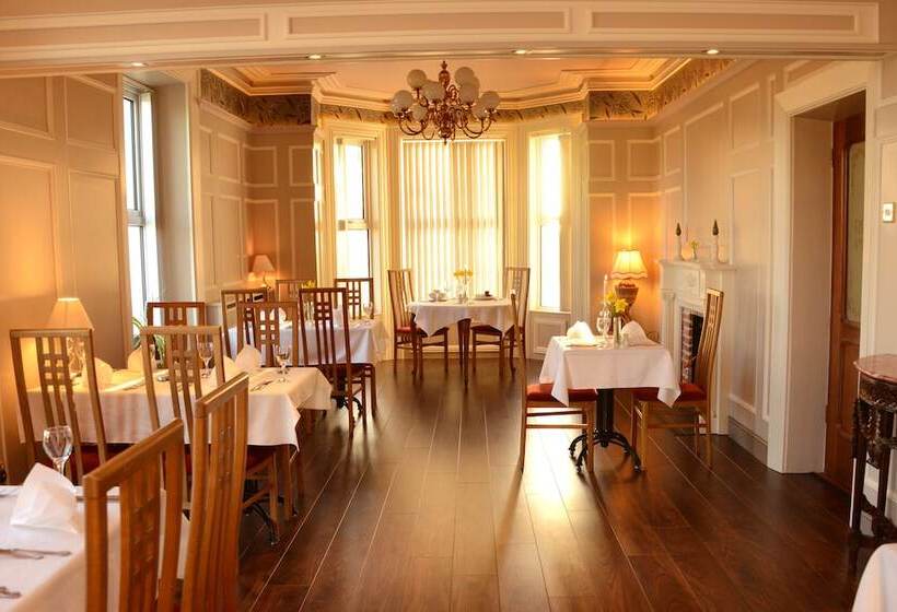 مبيت وإفطار Ardgort Country House