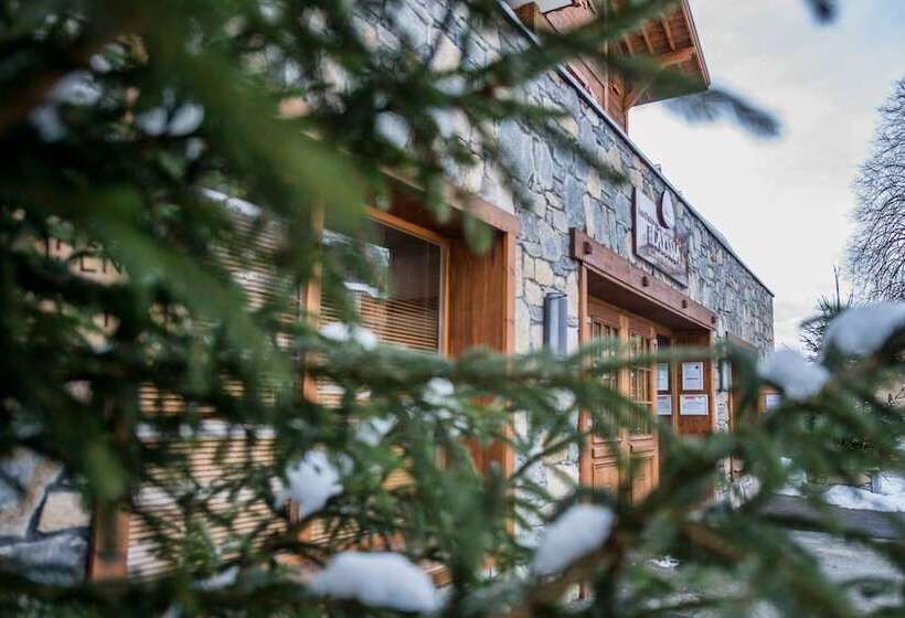 Cgh Résidence Boutique Les Chalets De Laÿssia