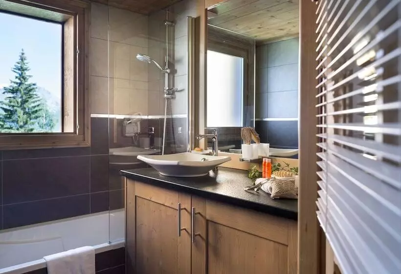 Cgh Résidence Boutique Les Chalets De Laÿssia