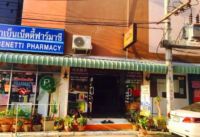 Hotelli Benetti Lodge