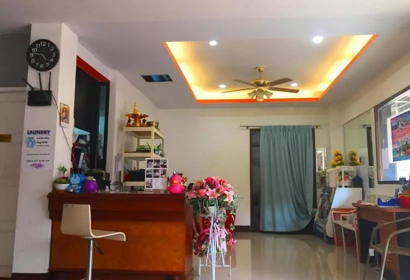 Hotelli Benetti Lodge