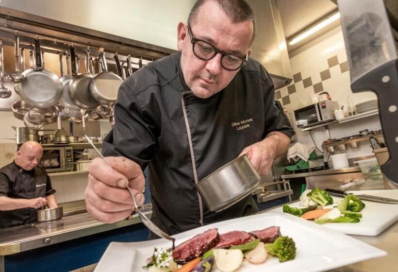 ホテル Logis Hôtel Restaurant Gilles Moreau Laguiole