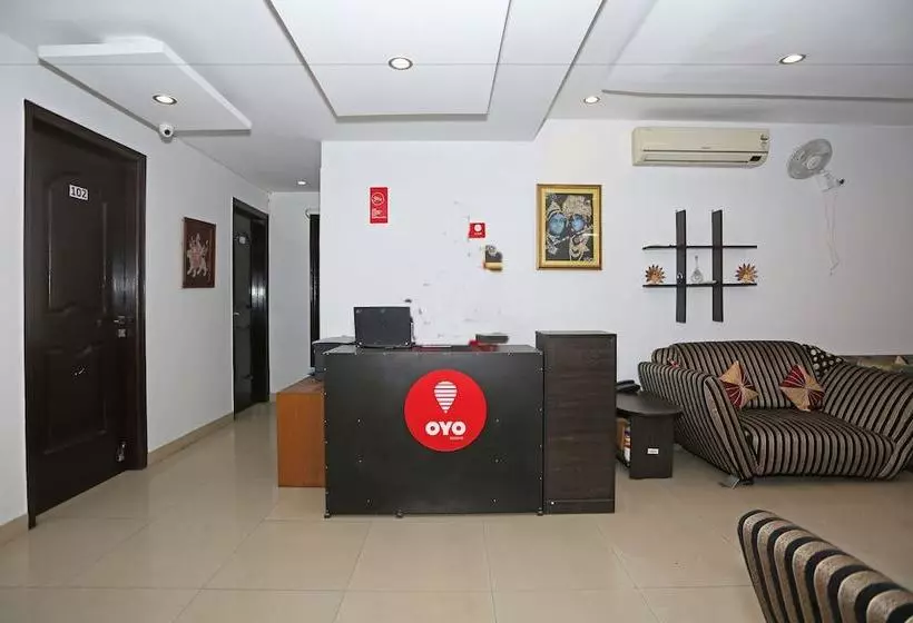 ホテル Oyo Apartments Dlf Phase 4