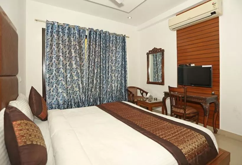 ホテル Oyo Apartments Dlf Phase 4