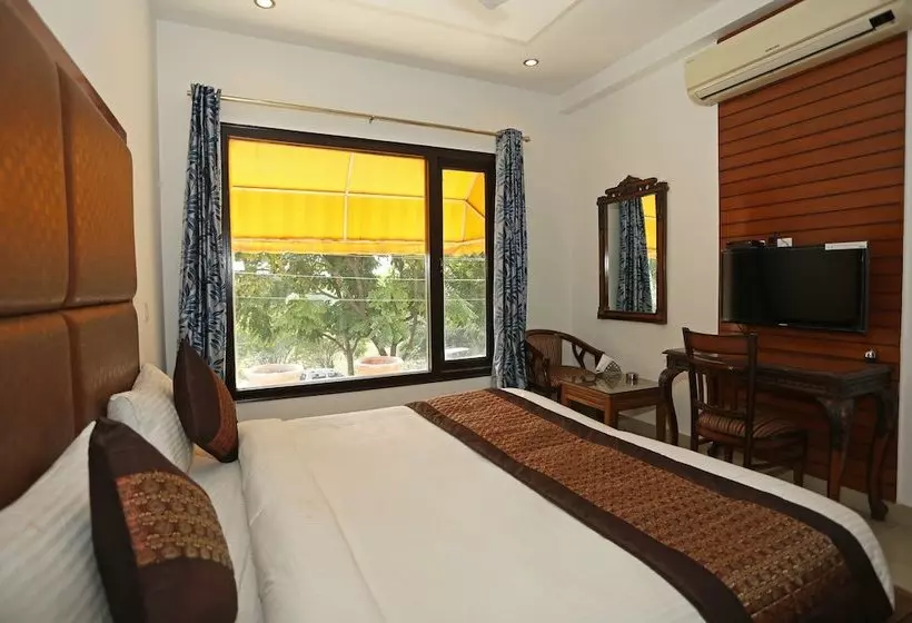 ホテル Oyo Apartments Dlf Phase 4