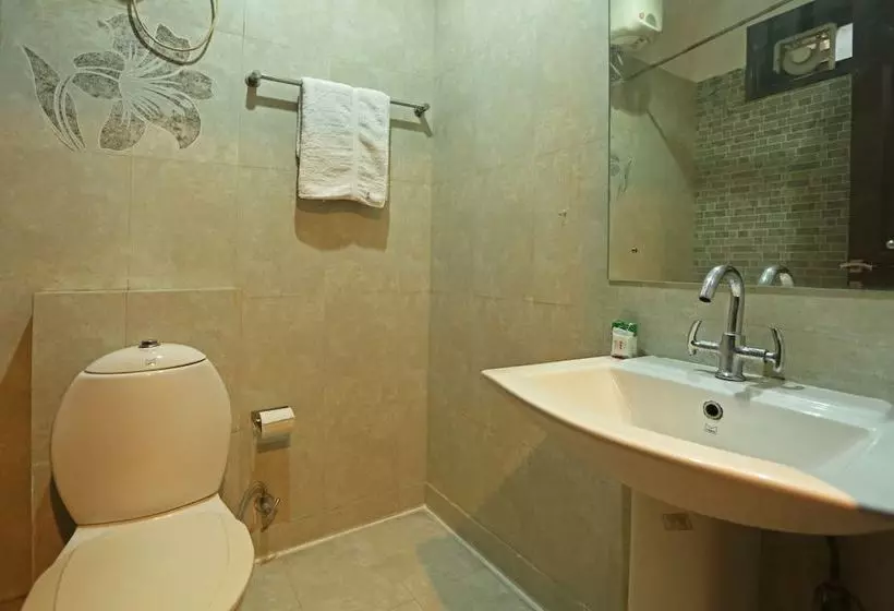 ホテル Oyo Apartments Dlf Phase 4