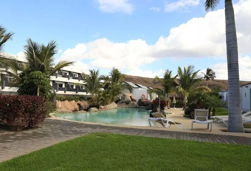 בית מלון כפרי R2 Romantic Fantasia Suites  Adults Only