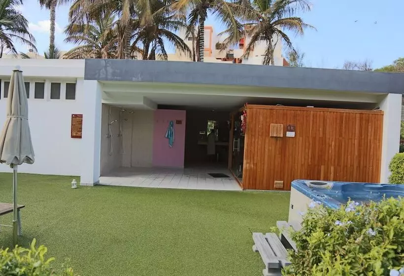 בית מלון כפרי R2 Romantic Fantasia Suites  Adults Only