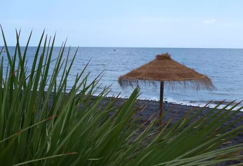 בית מלון כפרי R2 Romantic Fantasia Suites  Adults Only