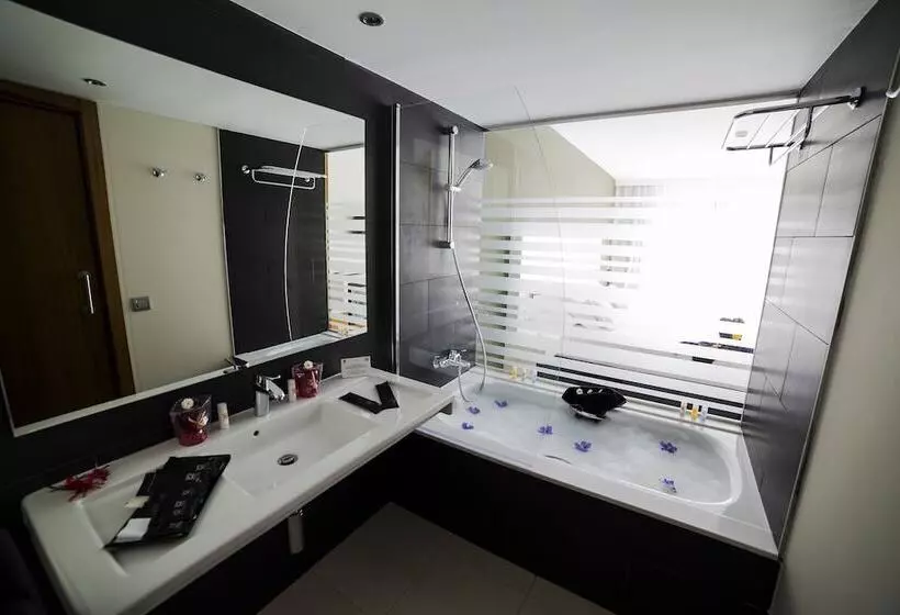 בית מלון כפרי R2 Romantic Fantasia Suites  Adults Only