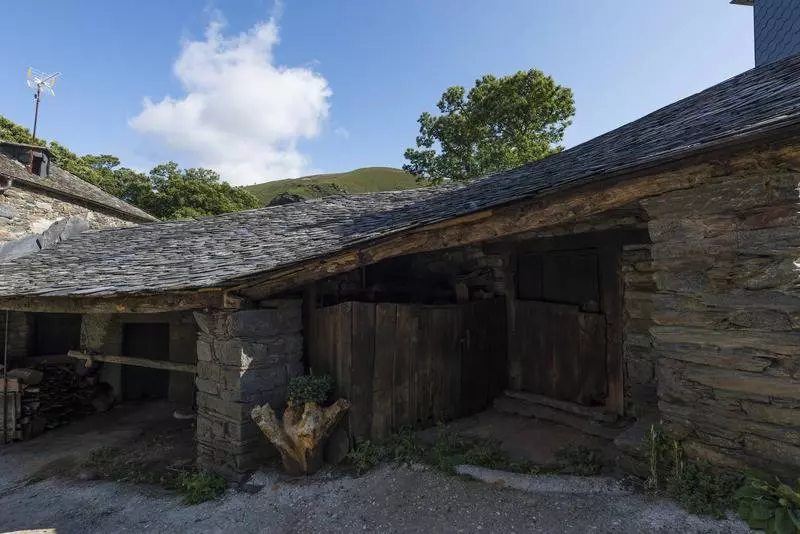 فندق ريفى Rural Valle De Ancares