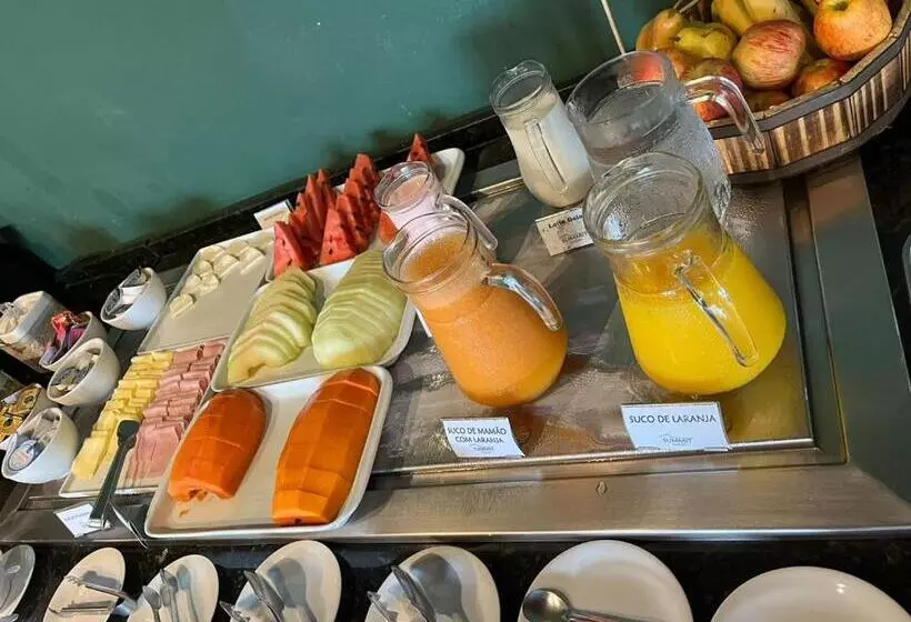 فندق Summit Beach  Boicucanga