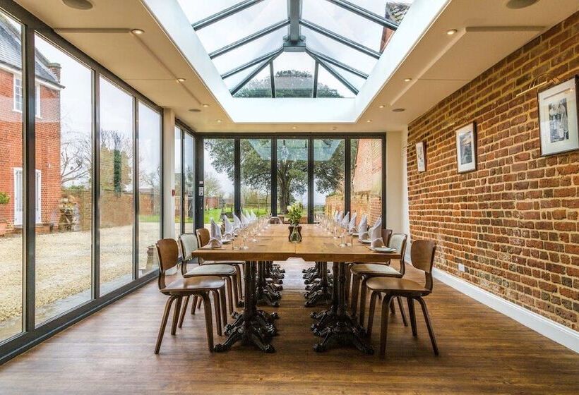 בית מלון כפרי The Bell Inn