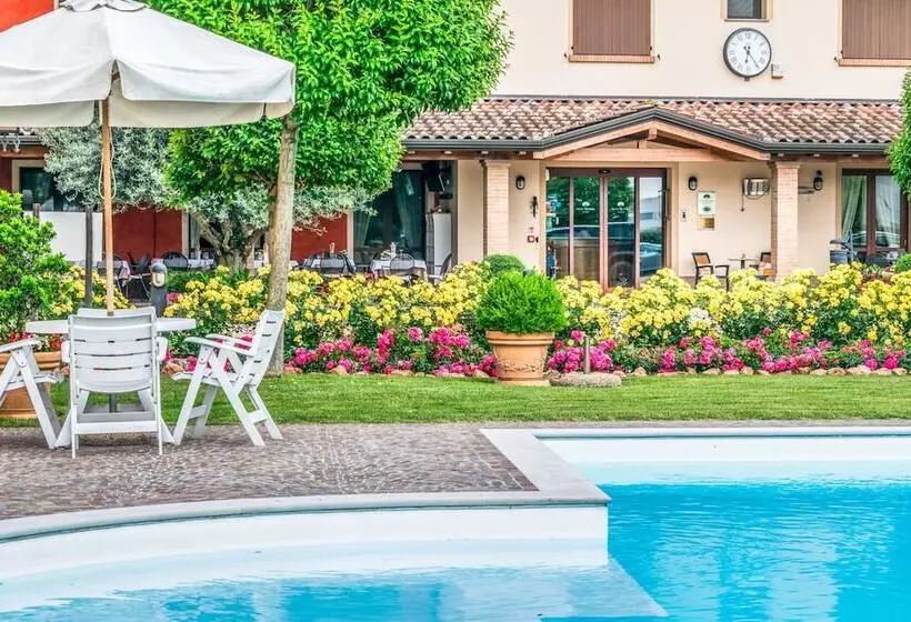 Отель Tre Torri