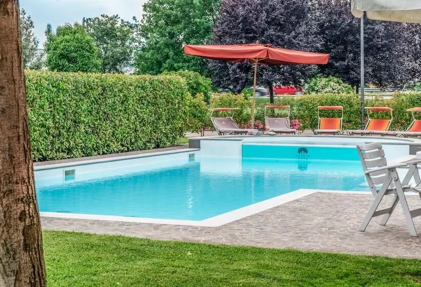 Отель Tre Torri