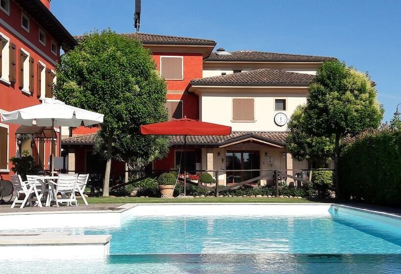 בית מלון כפרי Tre Torri