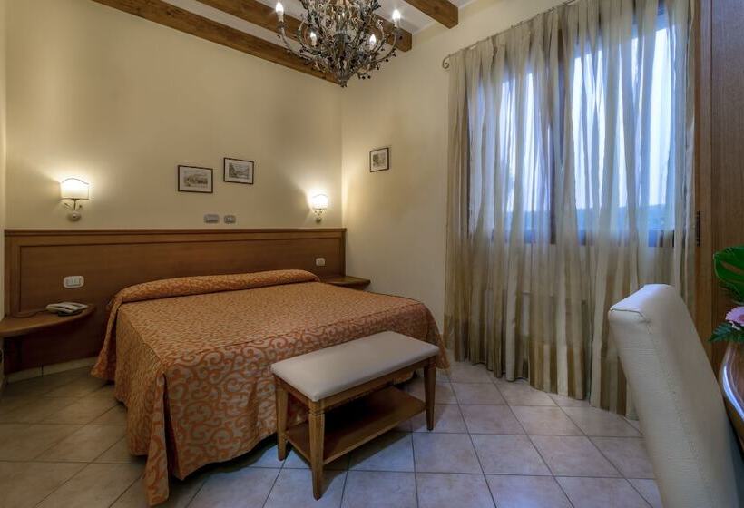 בית מלון כפרי Tre Torri