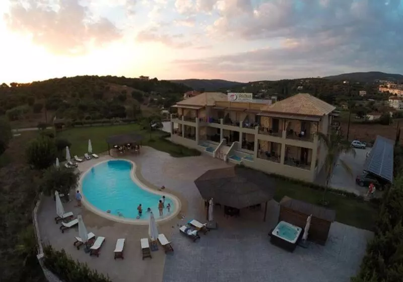 בית מלון כפרי Tsokas