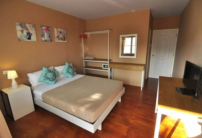 Отель Uphill Cottage