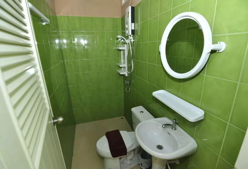 Отель Uphill Cottage