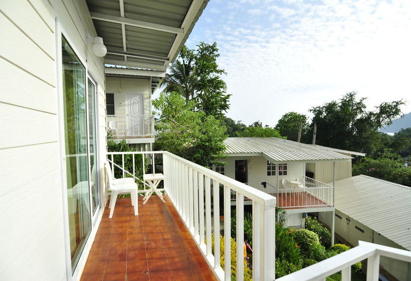 فندق Uphill Cottage