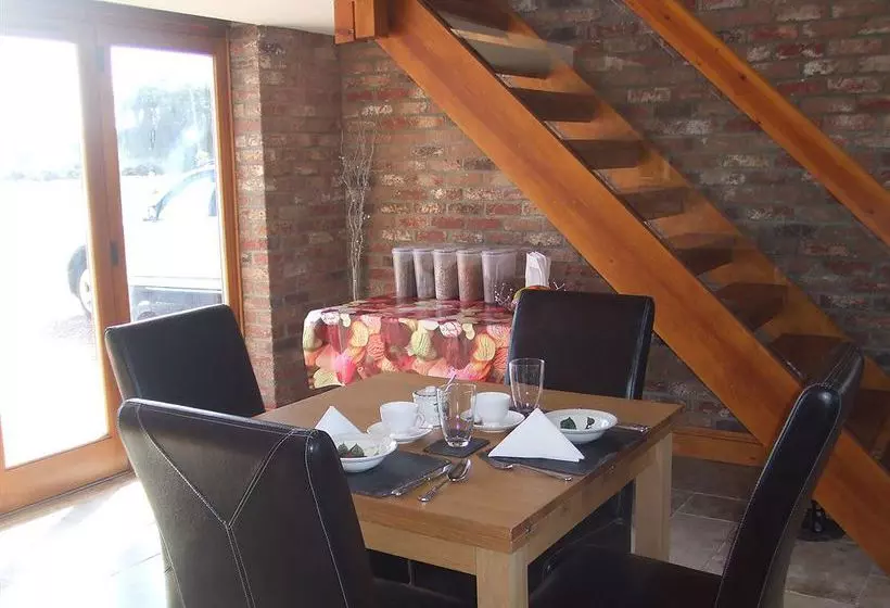 Kings Barn Farmhouse Bed & Breakfast