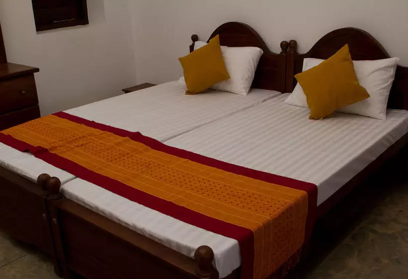 Kirinda Lodge By Ceilao Villas