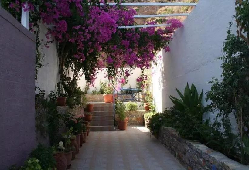 Michalis Studios