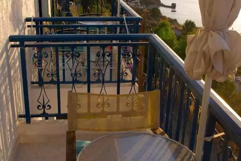 Michalis Studios