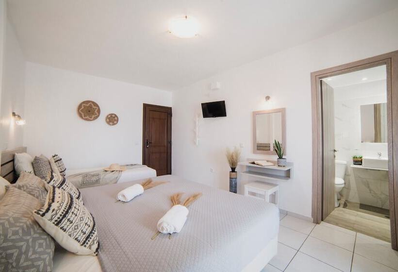 Petros Studios & Suites