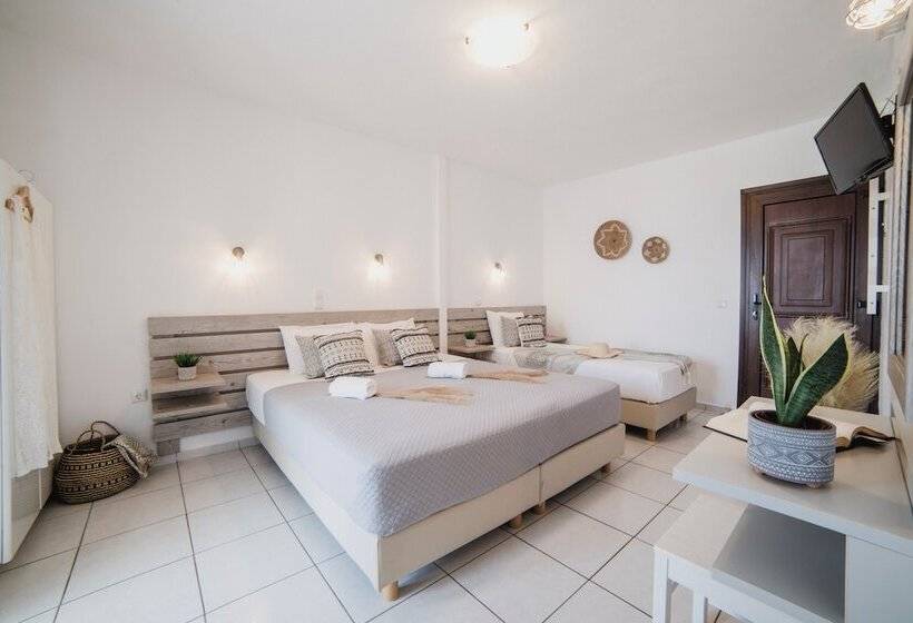 Petros Studios & Suites