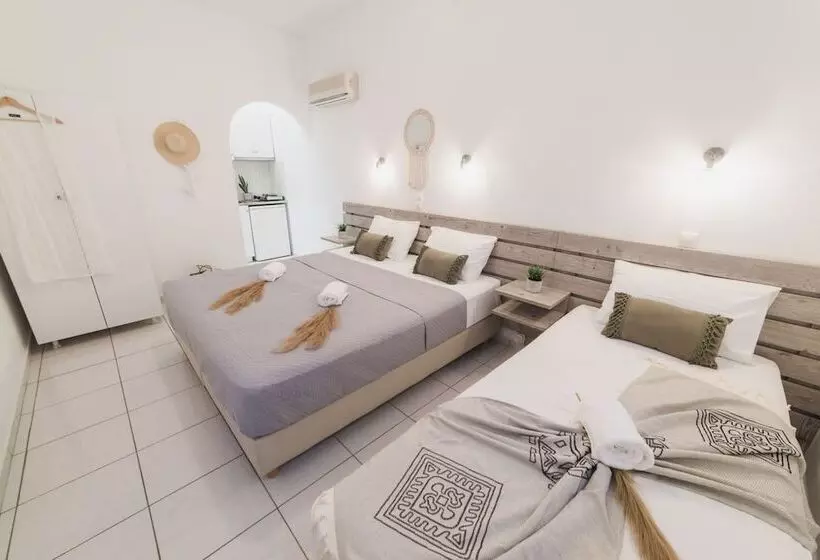 Petros Studios & Suites