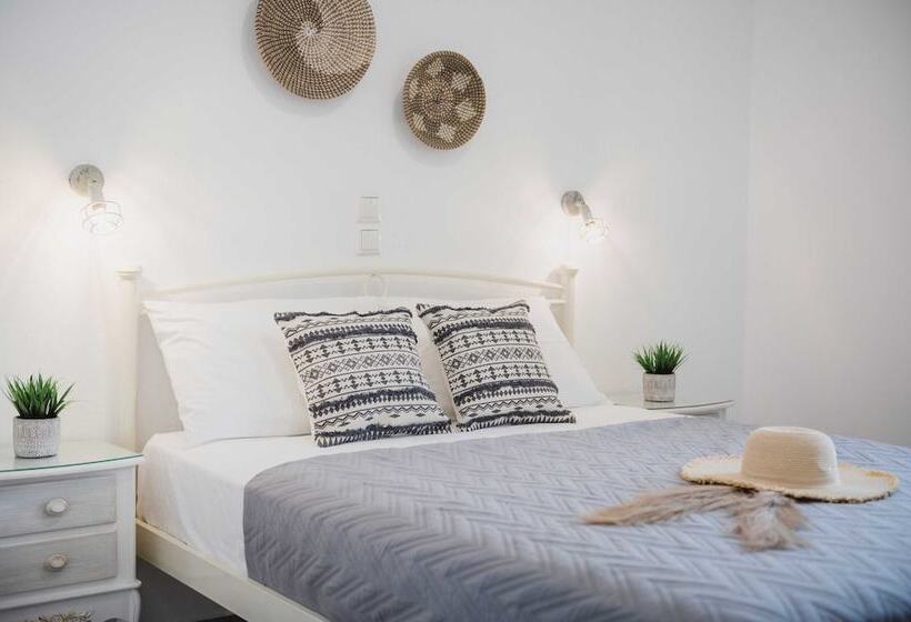 Petros Studios & Suites