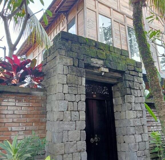 Suarti Boutique Village